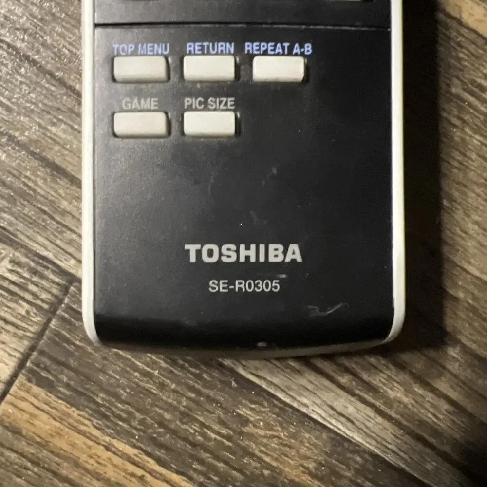 Toshiba R0305 TV DVD Remote Control Battery Operated